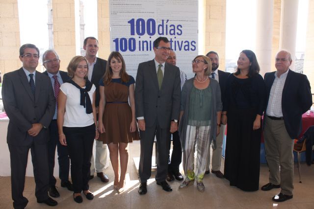 El PSOE califica de «ridículo» que Ballesta venda el pregón musical o la actividad diaria del Ayuntamiento como medidas estrella de sus primeros cien días