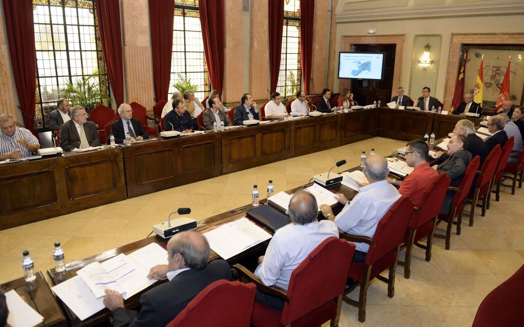 El PSOE critica que Ballesta excluya a los grupos municipales de las mesas de trabajo del Consejo Social