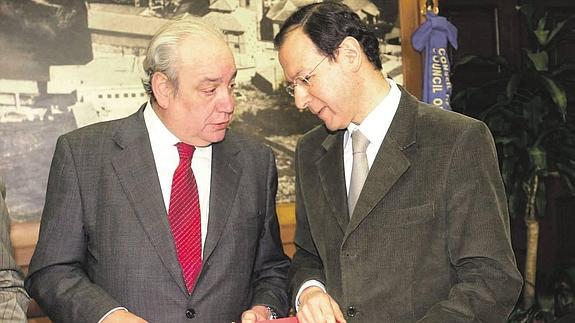 El PSOE exige que el Ayuntamiento se retire del caso Umbra como acusación particular porque  parece el defensor de los imputados