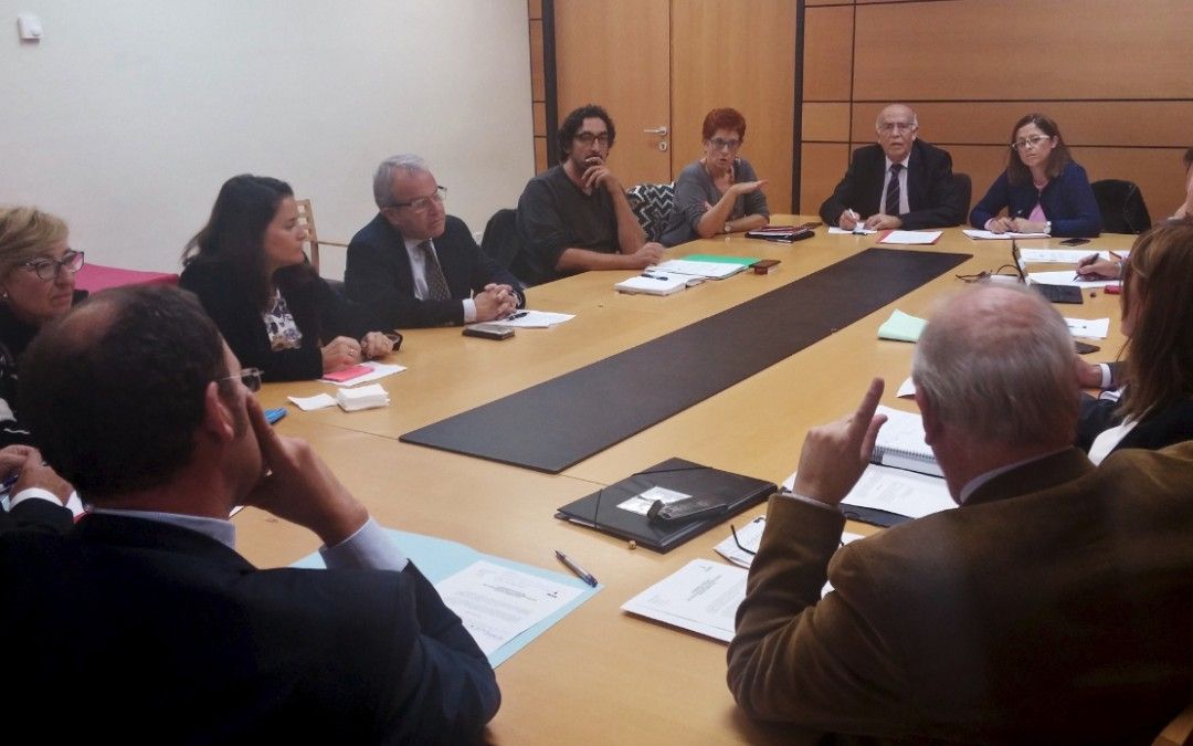 El PSOE apuesta por la revisión de los grandes contratos para mejorar la eficiencia de los servicios públicos y que lo noten los vecinos