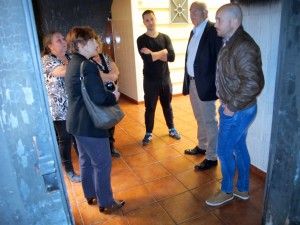 Vecinos Vivienda afectada