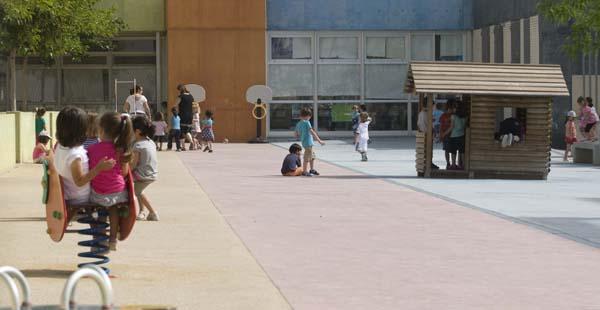 El PSOE pide que acondicionen zonas de sombra en los patios de los colegios del municipio de Murcia