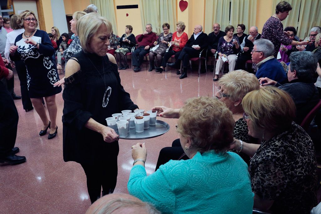 Baile día de enamorados en el Centro de mayores en Santo Ángel