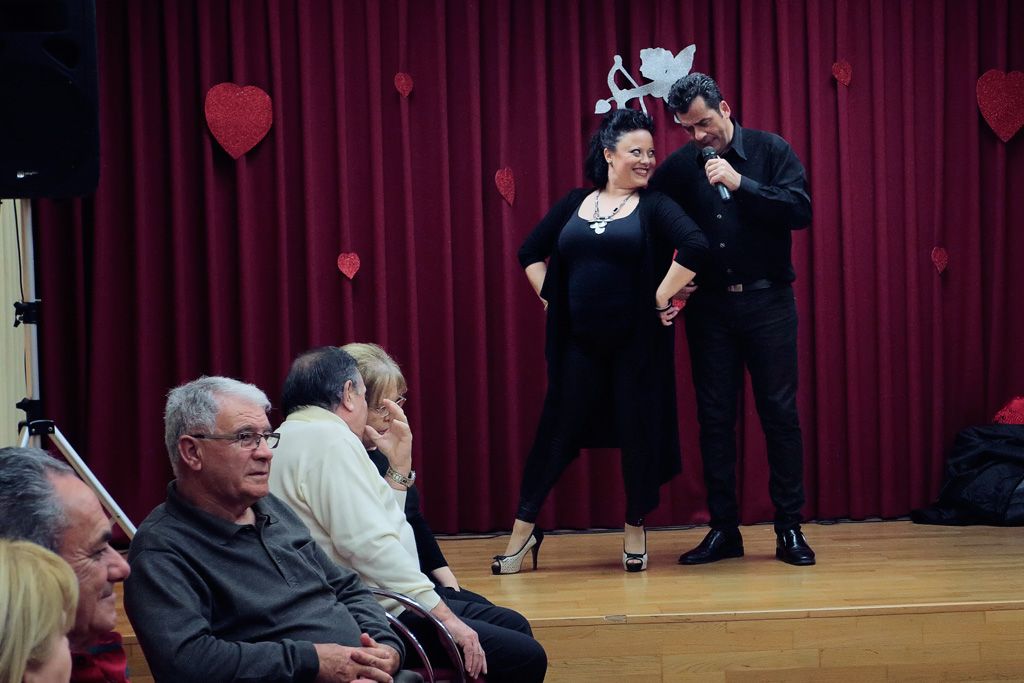 Baile día de enamorados en el Centro de mayores en Santo Ángel