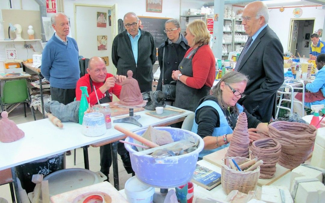 El PSOE propone junto a Jesús Abandonado la puesta en marcha de un servicio de atención a personas sin hogar que necesitan cuidados hospitalarios