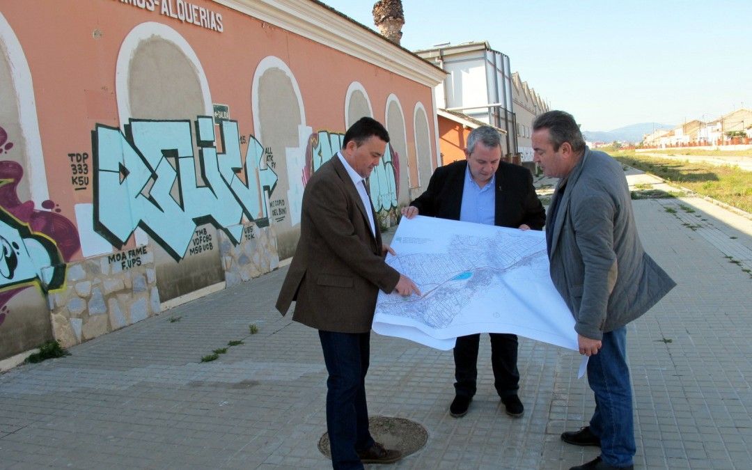 El PSOE reclama al Ayuntamiento que agilice con Adif la cesión del antiguo trazado ferroviario de la Cordillera Sur para convertirlo en Corredor Verde