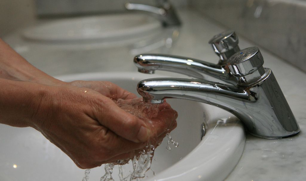 José Ignacio Gras: “La promesa de Ballesta de bajada del agua es más propia de un ‘alcalde anuncio’ que de un político serio”