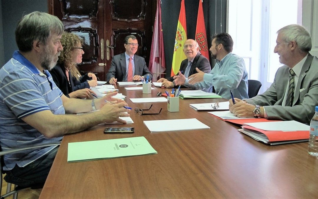 El alcalde Ballesta convocará el Pacto Local por el Empleo y el Foro para evaluar las fiestas de Murcia propuestos por el PSOE