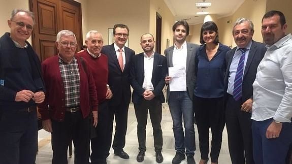 El PSOE reclama al Ayuntamiento que se sume a exigir a Fomento las fechas y la financiación de las obras del soterramiento y del AVE