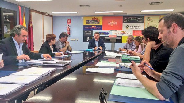 El PSOE quiere que el Tribunal de Cuentas revise la gestión de los convenios y las instalaciones deportivas de la etapa de Miguel Cascales