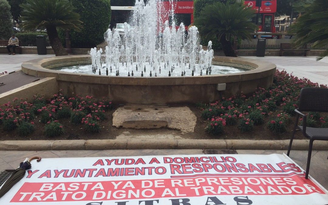 El PSOE acusa al equipo de Ballesta de permitir que la empresa de Ayuda a Domicilio siga riéndose del Ayuntamiento de Murcia