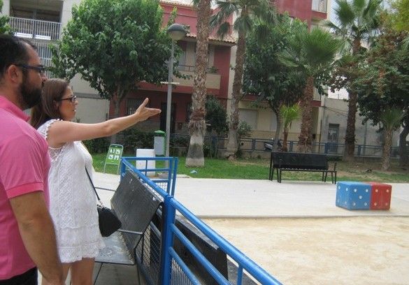 El PSOE denuncia el abandono y la falta de inversión en parques y jardines