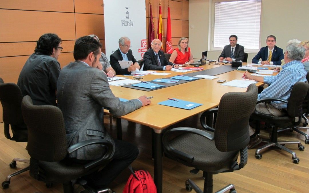 El PSOE teme que las ayudas municipales para fomento al empleo se queden sin cubrir por el retraso de Ballesta en ponerlas en marcha