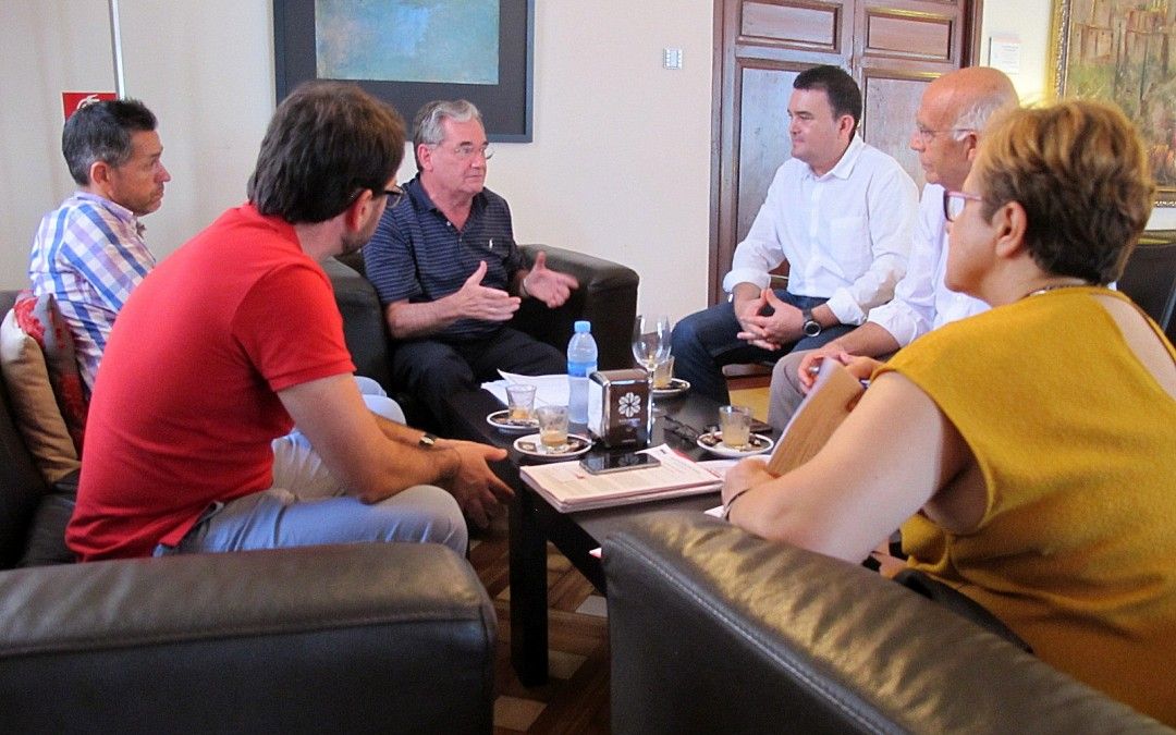 El PSOE pide al Real Murcia que elabore propuestas para que el Ayuntamiento estudie un plan de apoyo al club