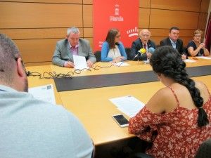 Un momento de la rueda de prensa donde se hizo balance del Debate del Estado del Municipio.