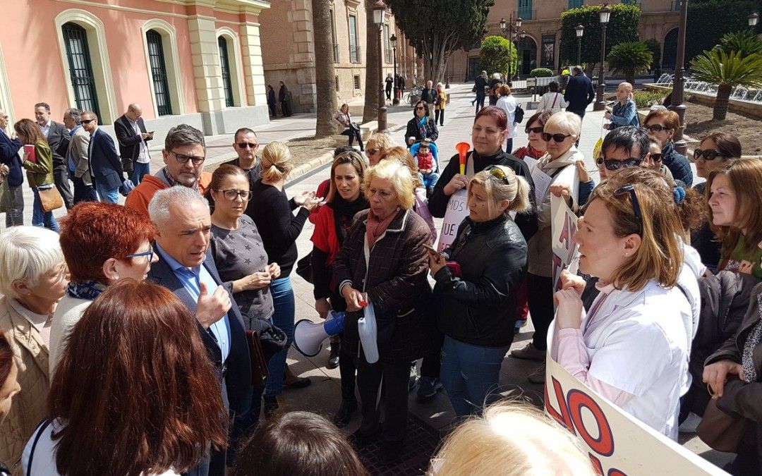 El PSOE eleva al Congreso de los Diputados la problemática de las trabajadoras de Ayuda a Domicilio