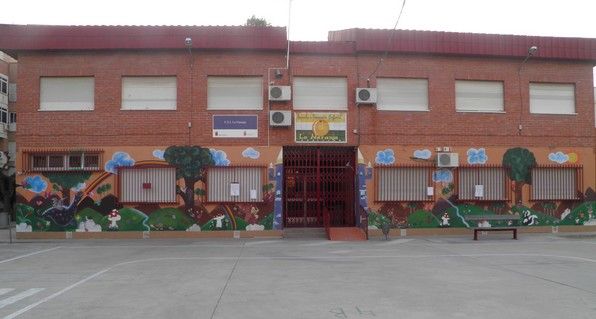 Cambiemos Murcia y PSOE exigen que se mantengan las líneas públicas en el colegio La Naranja de Beniaján