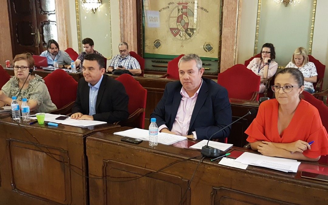 La posición del PSOE respecto a los Presupuestos municipales evitará el despido, entre otros, de 46 trabajadores de Servicios Sociales