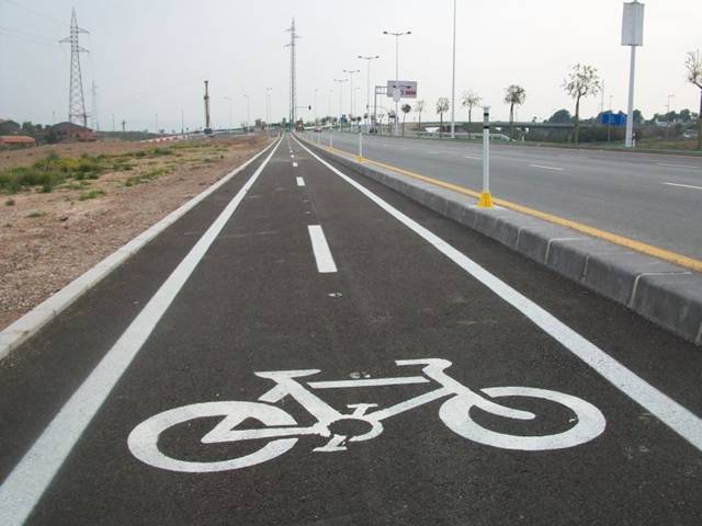 El PSOE critica que la escasa previsión con los carriles bici del municipio es “fruto de la poca fe que el PP les ha tenido siempre”
