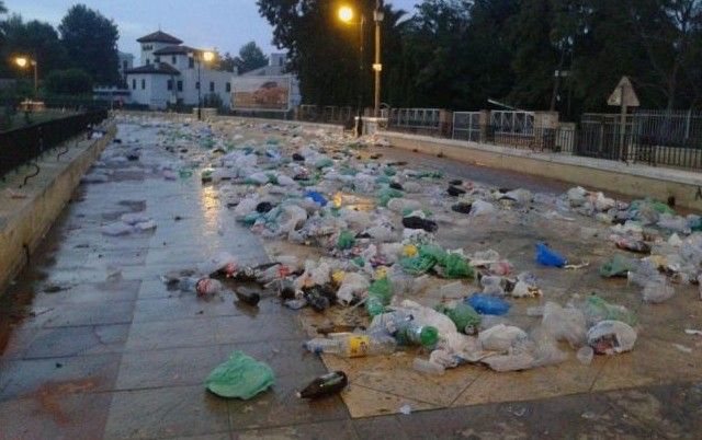 El PSOE pide al gobierno de Ballesta que instale más contenedores y papeleras, y aumente el servicio de limpieza durante la Feria de septiembre