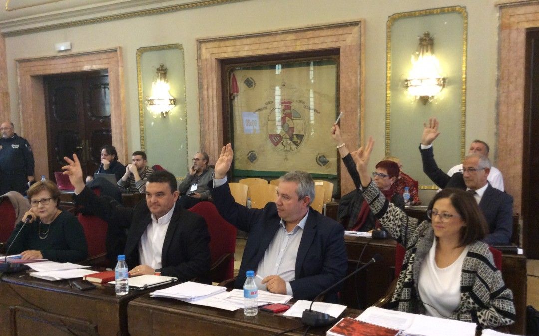 El PSOE logra el acuerdo del Pleno para mejorar la accesibilidad y ayudar a los más desfavorecidos en consumo eléctrico y vivienda