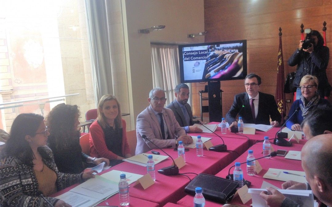 El PSOE agradece la creación del Consejo Local del Comercio pero pide “salir de la foto de hoy y resolver las numerosas carencias”