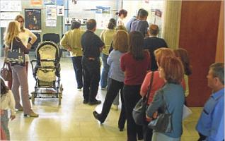 El PSOE exige esclarecer las “continuas y graves sospechas en la privatización del cobro de impuestos decidida por el PP hace casi dos décadas»