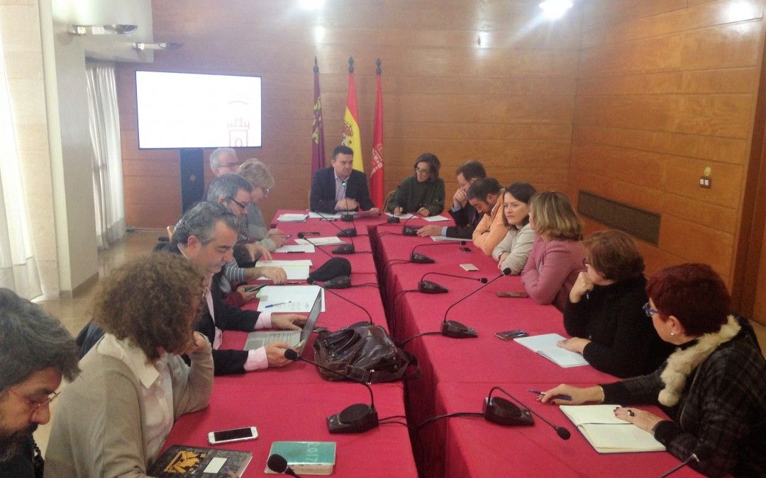 El PSOE preside la primera Comisión de Sugerencias y Reclamaciones para responder a los vecinos y evaluar los servicios municipales