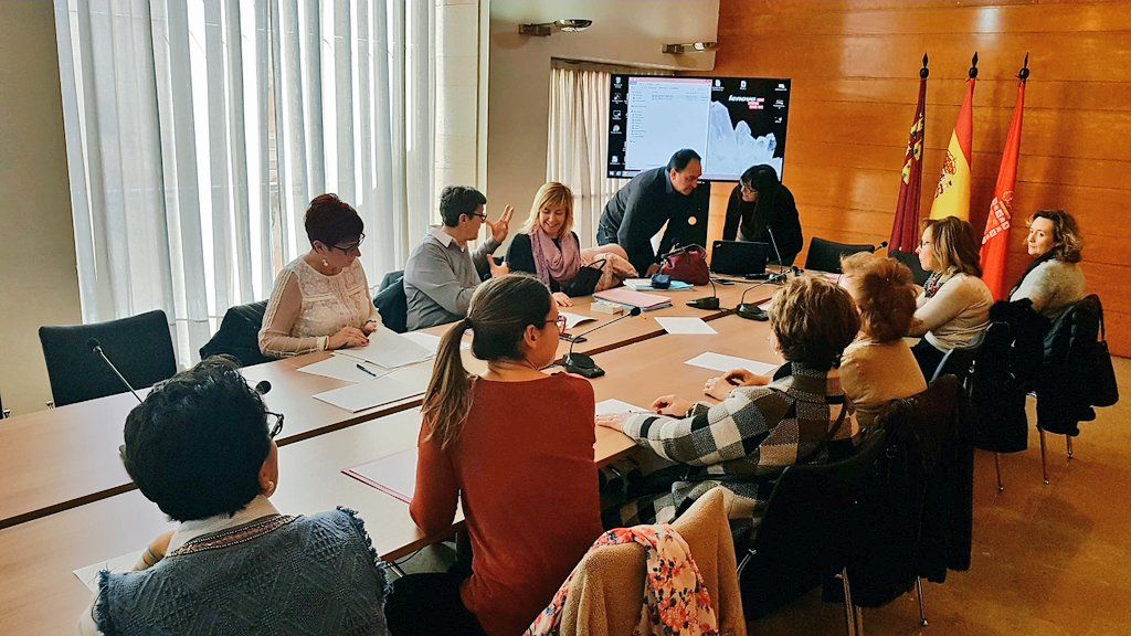 El PSOE reivindica mayores recursos económicos y humanos para acabar con la desigualdad entre hombres y mujeres en el municipio
