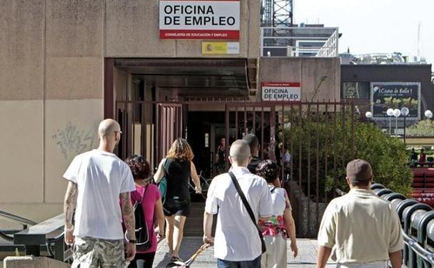 El PSOE urge a convocar el Pacto Local por el Empleo ya que por los últimos datos del paro “no estamos para tirar cohetes”