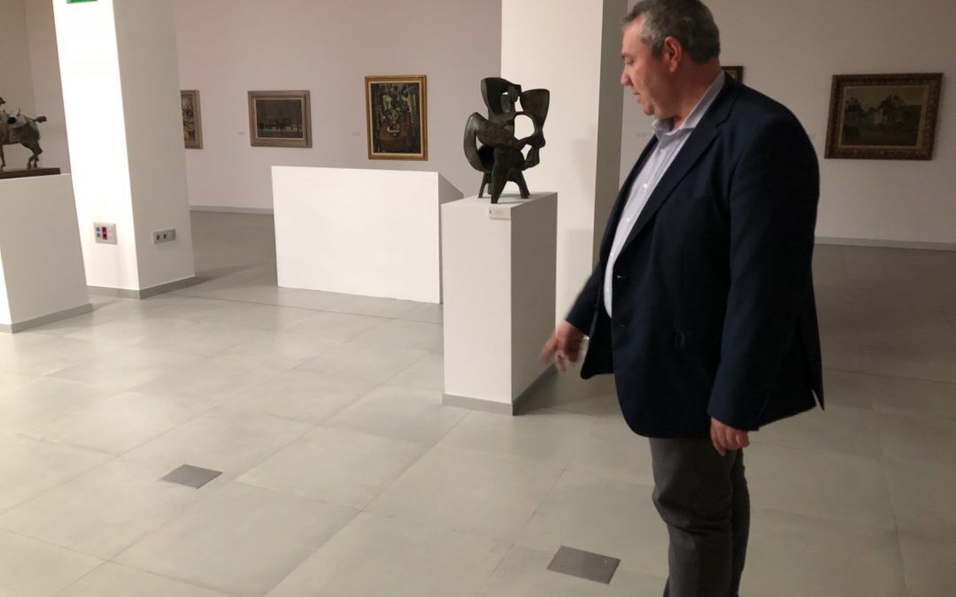 El PSOE acusa al PP de “desperdiciar dinero público” por invertir en la obra para acoger el Registro Central que es sala de exposiciones
