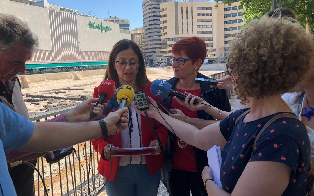 El PSOE advierte de que con vallas, fotos y luces no se recupera el patrimonio histórico