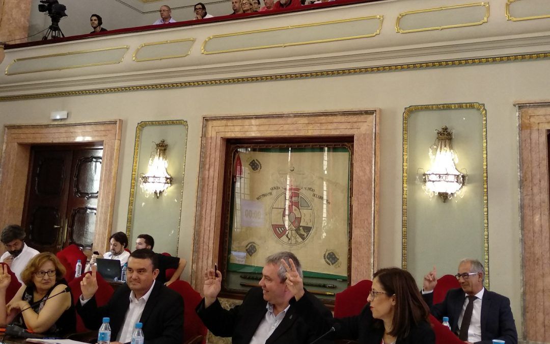 El PSOE saca los colores al PP con el AVE, hará mejorar las paradas de bus en pedanías y que haya aceras entre Algezares y Santo Ángel y en Alquerías