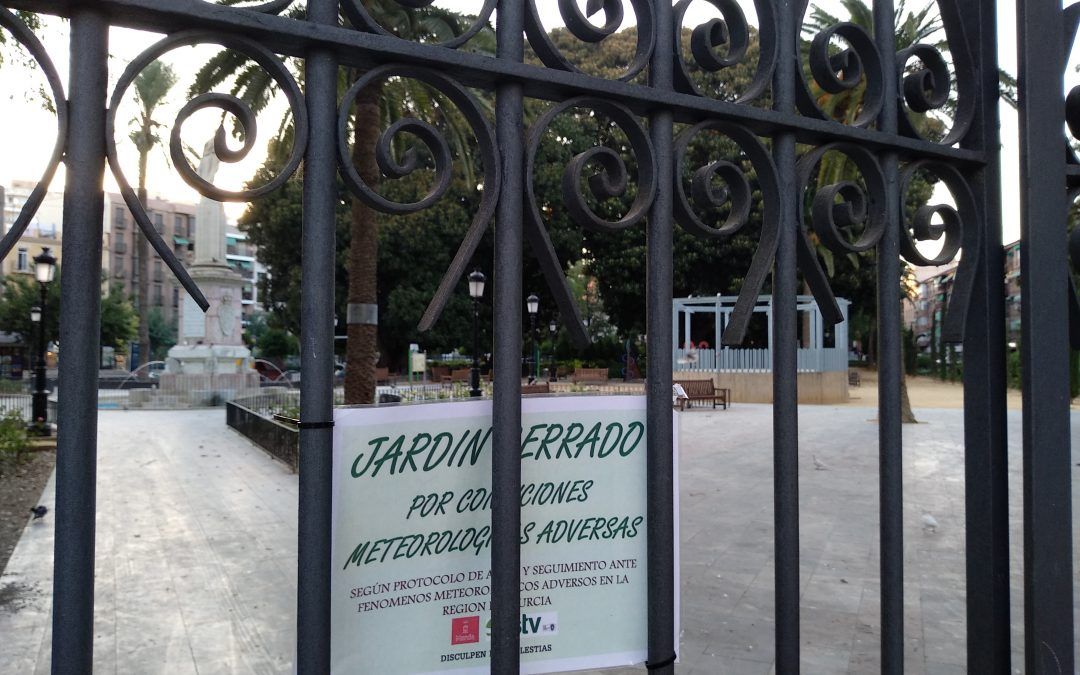 El PSOE lamenta que el Ayuntamiento sea «incapaz» de tener abierto el Jardín de Floridablanca por «falta de previsión»