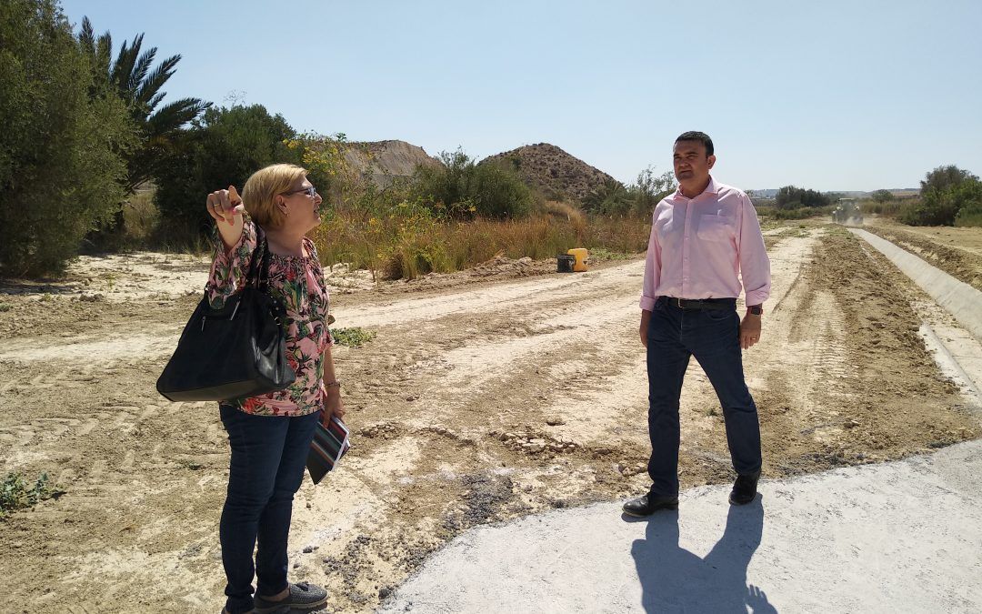 El PSOE exige «claridad» en la obra de un canal hídrico en la Rambla de Tabala ante el temor de que el agua salada dañe la producción agrícola