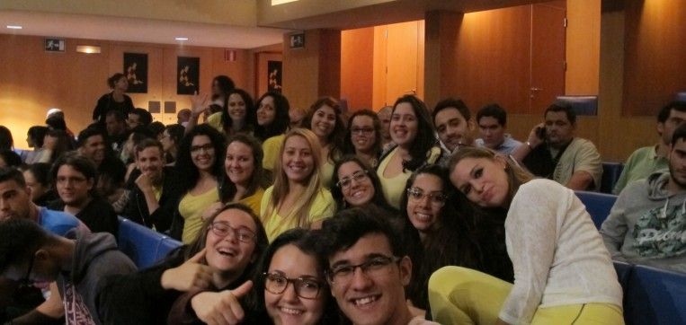 El PSOE plantea mayores descuentos para favorecer el acceso de los jóvenes a obras de teatro y a conciertos