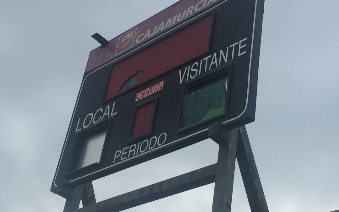 El PSOE reprocha a la concejalía de Deportes que «tire balones fuera» y no invierta en la adecuación de instalaciones municipales