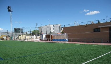 El PSOE remarca que el PP «en nada» ayuda a fomentar el deporte base y pide que se modifique la regulación de tasas en el uso de instalaciones