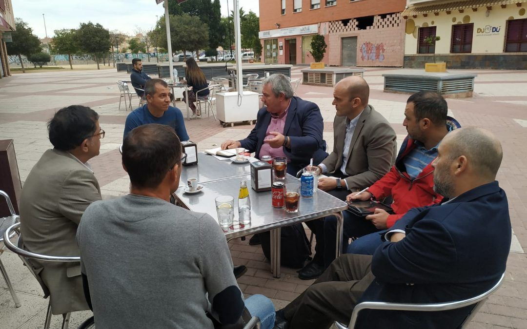 El PSOE plantea soluciones para resolver el problema con el Rayo 80, “atestado de usuarios que deja a los estudiantes en tierra”