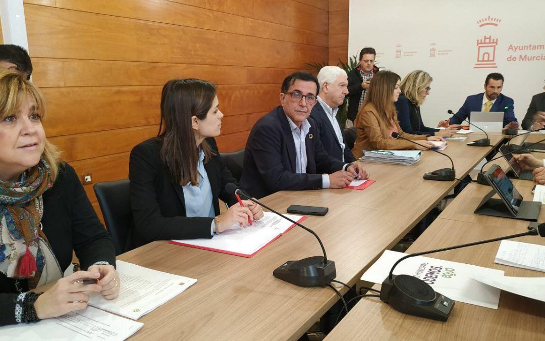 El PSOE descarga una batería de preguntas para aclarar el contrato del servicio de Limpieza Viaria y Gestión de Residuos