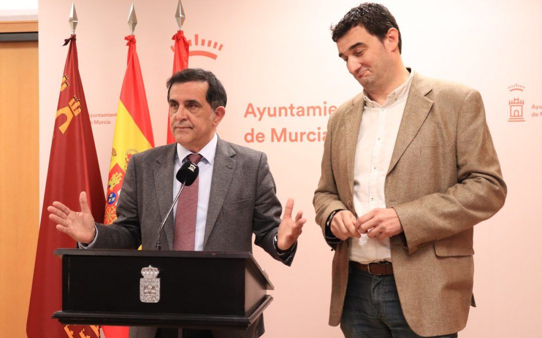 PSOE y Podemos-Equo arremeten contra la improvisación en movilidad y critican el ‘paripé’ de la Mesa del Transporte