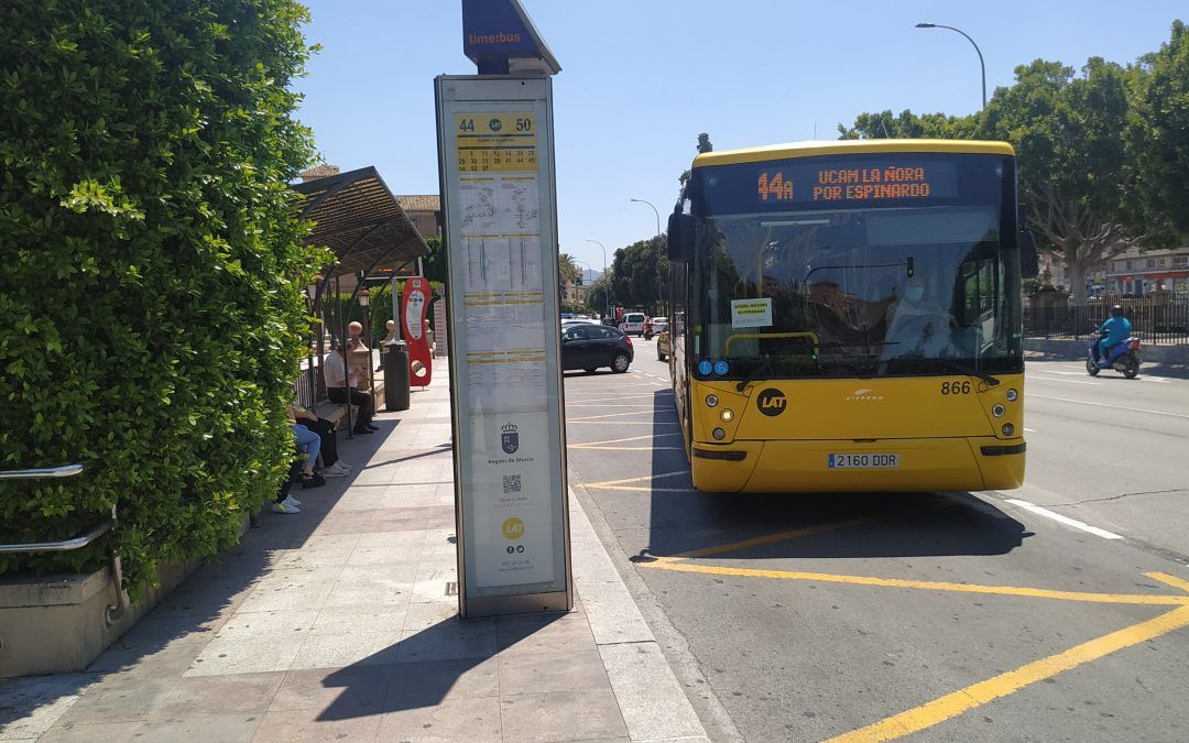 El PSOE denuncia que mientras trabajadores y vecinos han vuelto a la normalidad un servicio esencial como el transporte sigue en cuarentena