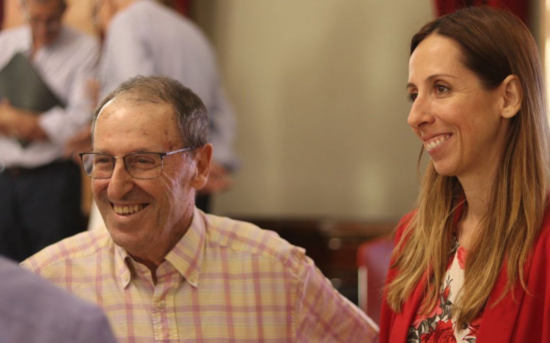 El PSOE lamenta la intención de desmantelar las juntas directivas de los centros de mayores y mermar su participación