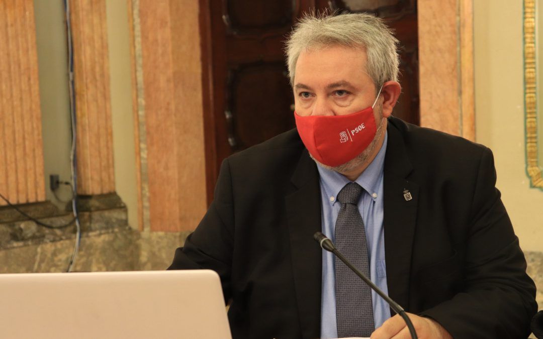 Ballesta discrimina a los vecinos de pedanías y vuelve a no garantizar el transporte público necesario