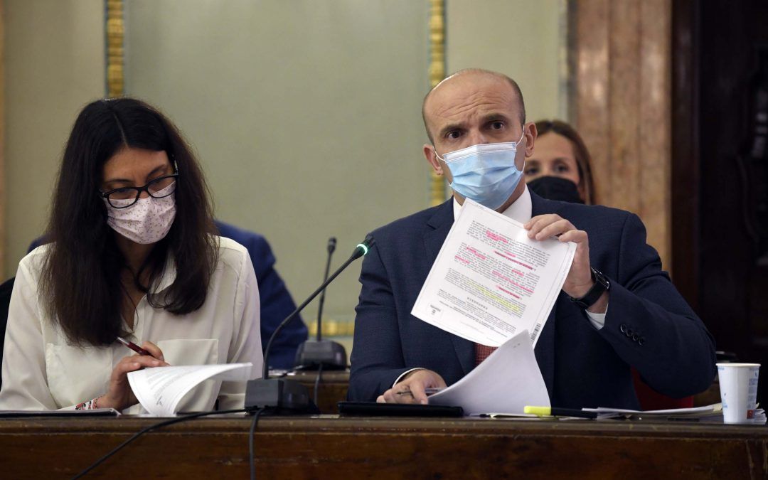 El Pleno municipal exige a Ballesta que dé explicaciones de por qué desoyó la sentencia del TSJ y se gastó 26 millones de euros de forma irregular