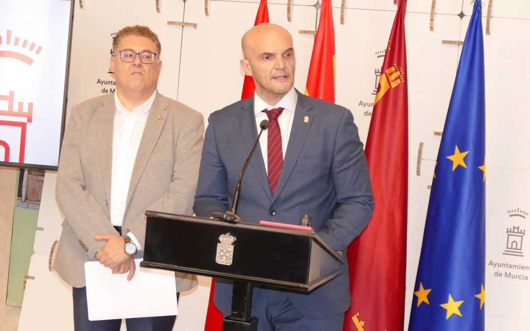 El PSOE vuelve a exigir a Ballesta que aclare por qué gastó 26 millones con posterioridad a 2017, cuando se sabía que era irregular su uso según apunta la Fiscalía